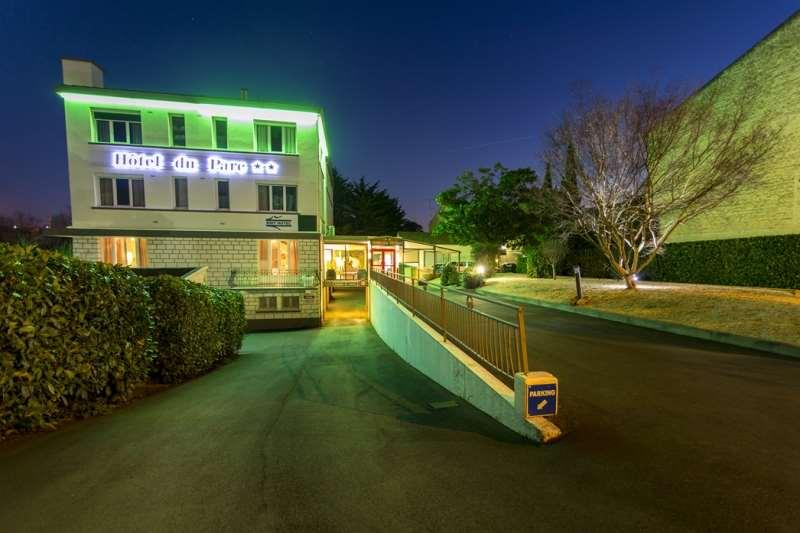 Brit Hotel Du Parc Niort Centre-Parking Gratuit Exterior photo