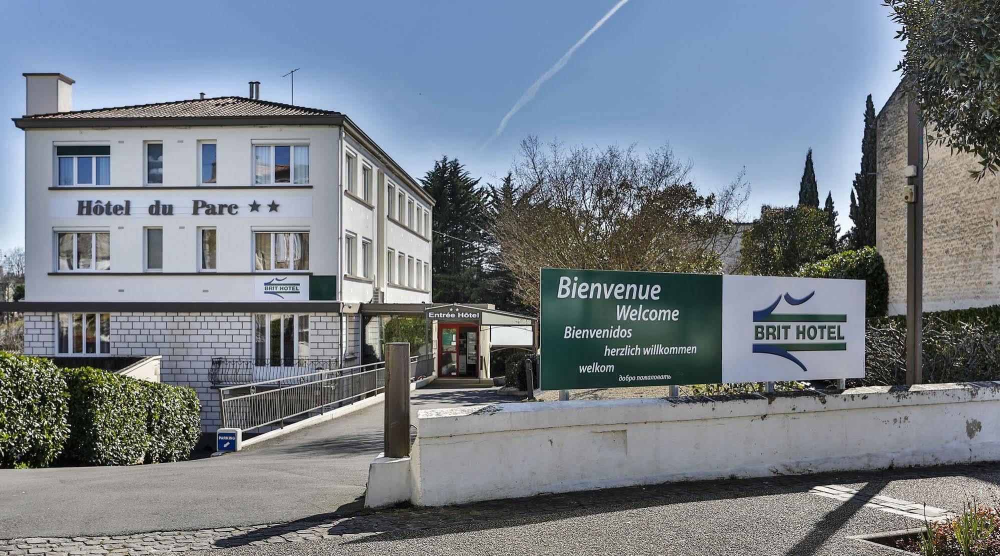 Brit Hotel Du Parc Niort Centre-Parking Gratuit Exterior photo